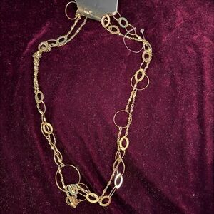 Chic Gold-Tone Necklace with Circle Accents